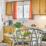 Adriani Villa *